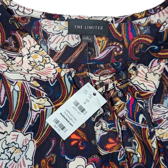 NWT.. Limited Women Small Purple Floral Blouse ...Size Small - Picture 3 of 7